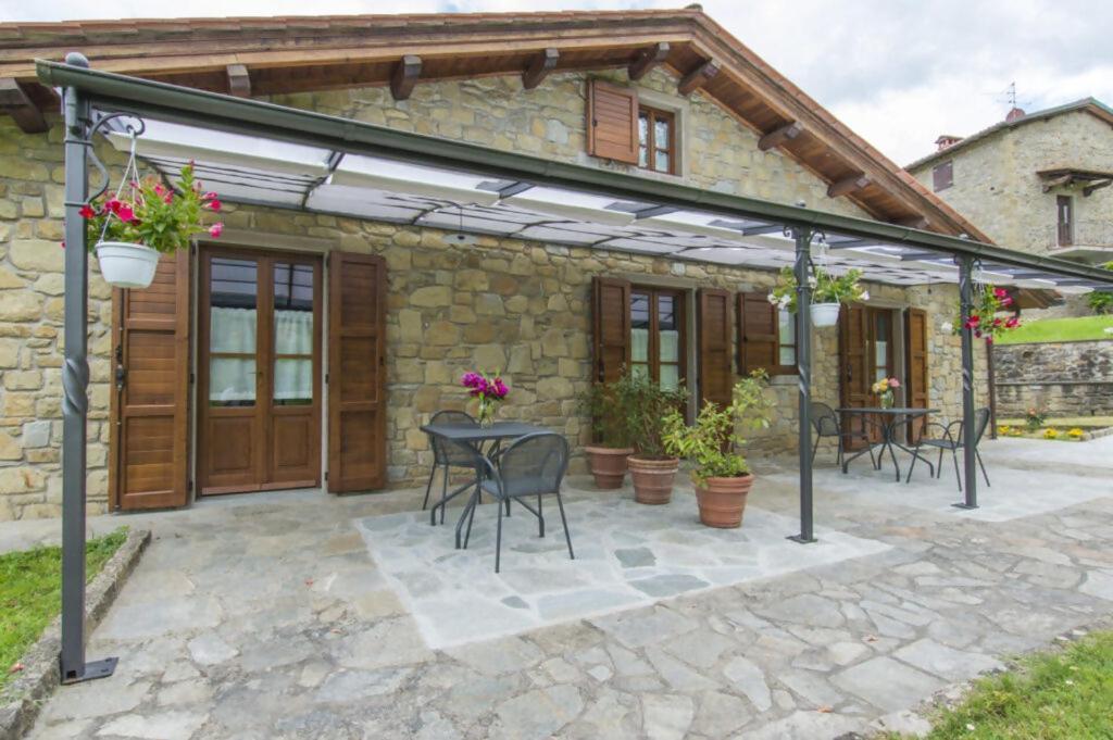 Agriturismo Podere La Casaccia Poppi Exterior photo