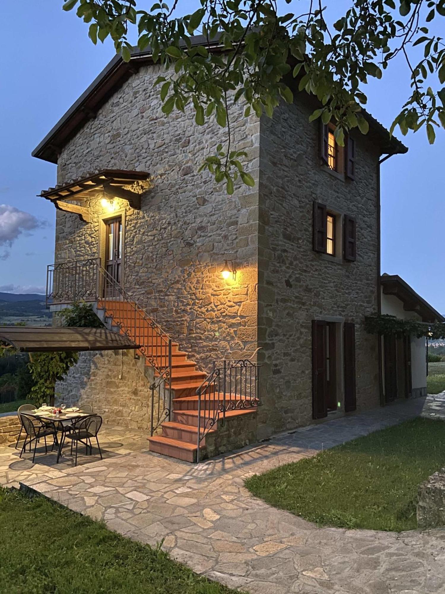 Agriturismo Podere La Casaccia Poppi Exterior photo