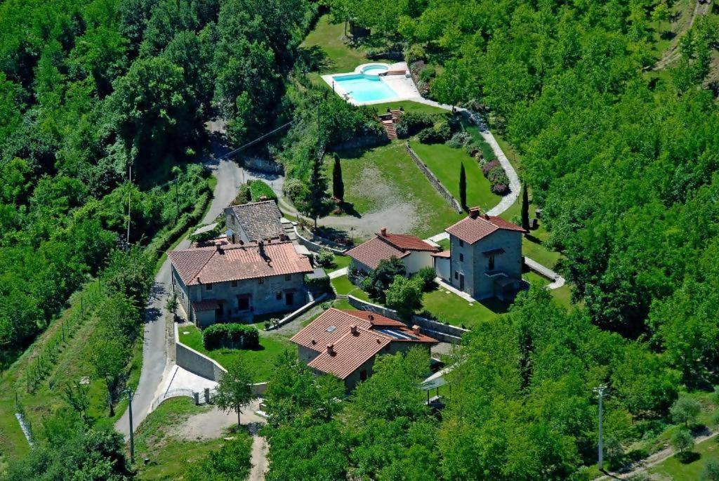Agriturismo Podere La Casaccia Poppi Exterior photo